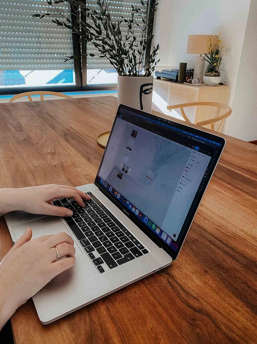 Homeoffice-Macbook