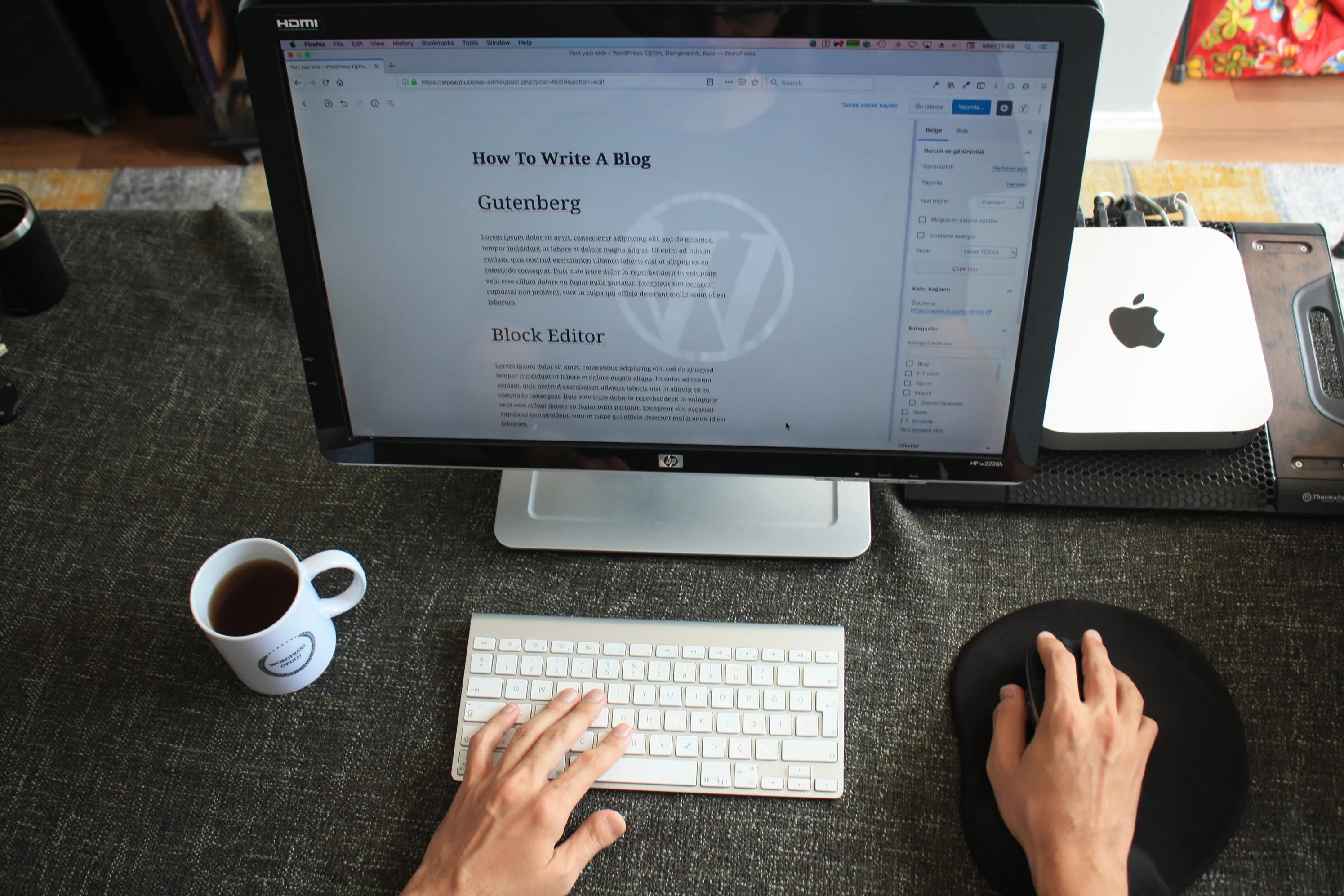 wordpress-laptop-cms